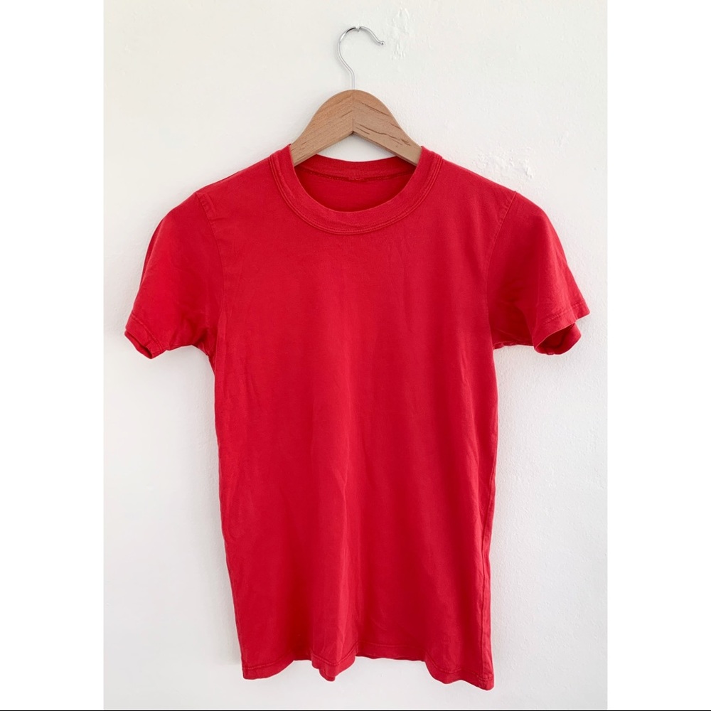 Thin red vintage feel t-shirt